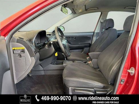 Used 2009 Hyundai Elantra SE FWD image 13