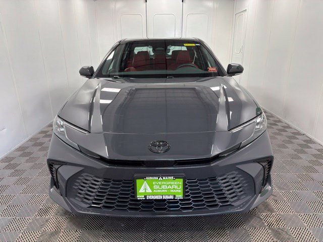 Used 2025 Toyota Camry XSE AWD/4WD image 2
