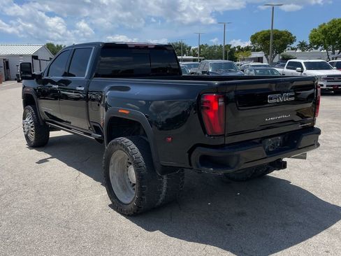 Used 2024 GMC Sierra 3500 Denali Ultimate AWD/4WD image 5