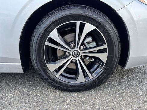 Used 2021 Nissan Sentra SV image 9