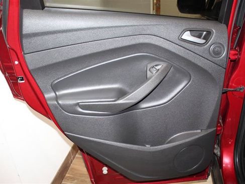 Used 2017 Ford Escape Titanium AWD/4WD image 31