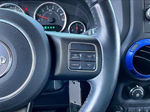 Used 2017 Jeep Wrangler Sport AWD/4WD image 12