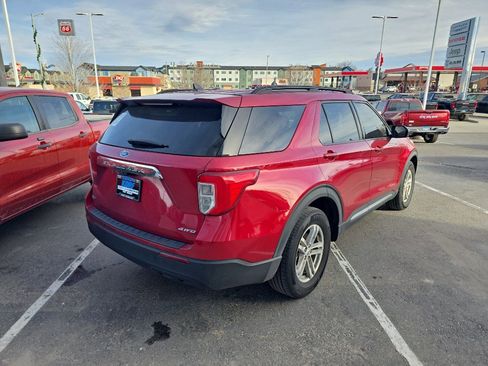 Used 2021 Ford Explorer XLT image 5