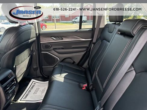 Used 2022 Jeep Grand Cherokee Limited 4xe image 30