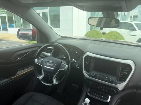 Used 2020 GMC Acadia SLE w/ Driver Convenience Package FWD image 6