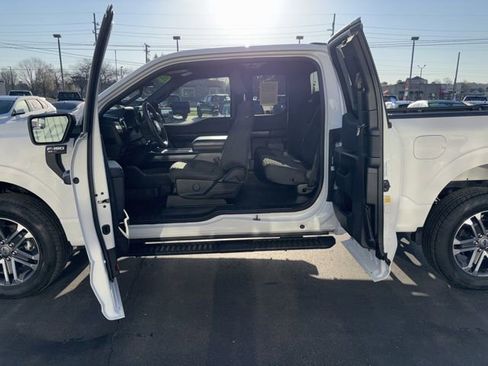 Certified 2022 Ford F150 XL w/ STX Appearance Package AWD/4WD image 24