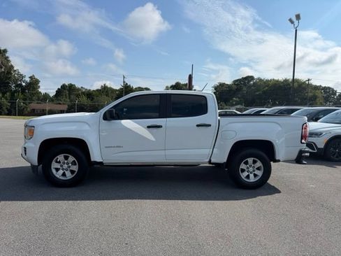 Used 2020 GMC Canyon 2WD Crew Cab w/ Convenience Package image 4
