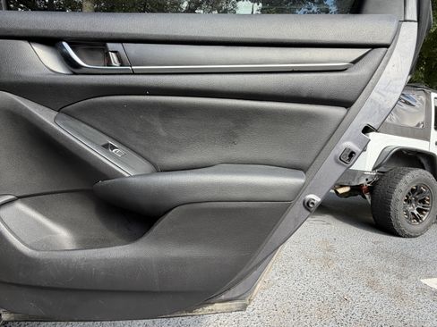 Used 2020 Honda Accord Sport image 35