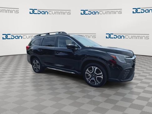 Used 2024 Subaru Ascent Limited w/ Technology Package AWD/4WD image 2