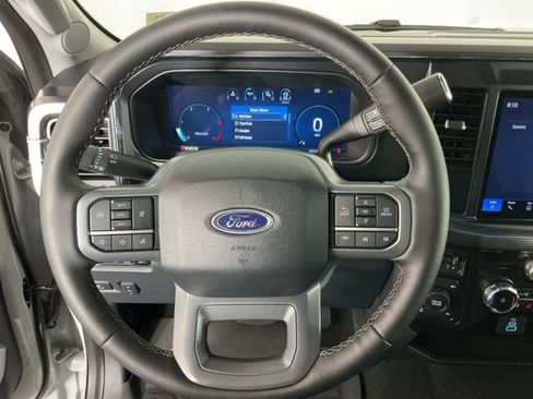 Used 2025 Ford F350 Lariat w/ Black Appearance Package image 19