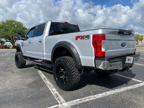 Used 2018 Ford F250 Lariat w/ Chrome Package AWD/4WD image 7