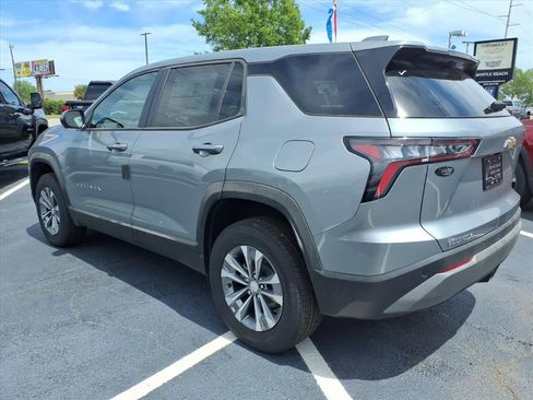 New 2026 Chevrolet Equinox LT w/ Safety and Technology Package FWD image 5