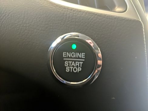 Used 2023 Ford Edge SEL image 20