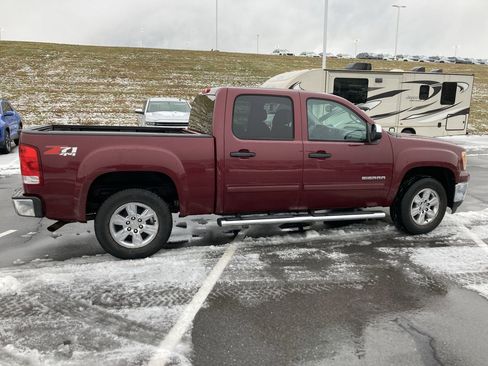 Used 2013 GMC Sierra 1500 SLE w/ Power Tech Package image 8