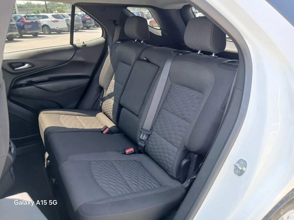 Used 2021 Chevrolet Equinox LT FWD image 12
