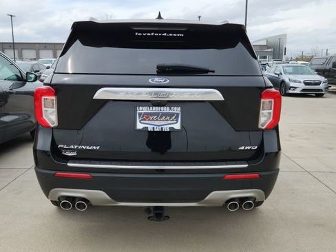 Used 2023 Ford Explorer Platinum w/ Technology Package image 2