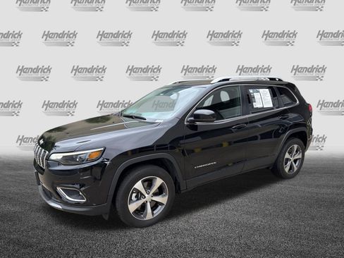 Used 2021 Jeep Cherokee Limited w/ Trailer Tow Group AWD/4WD image 5