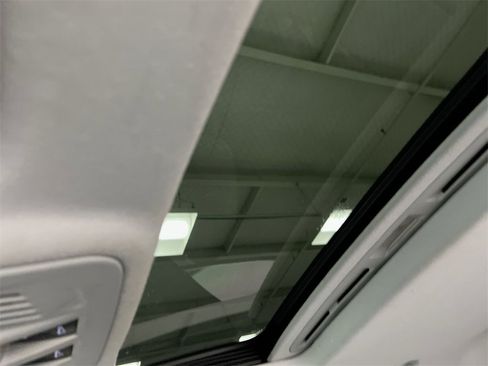 Used 2019 Chevrolet Cruze LT image 18