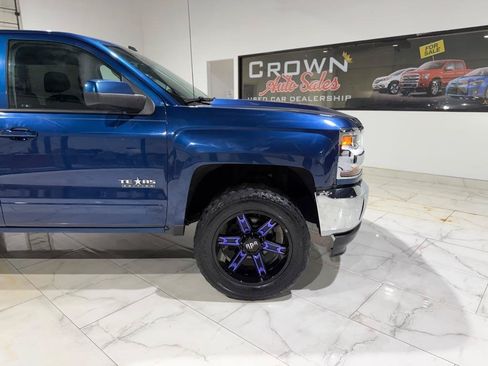 Used 2017 Chevrolet Silverado 1500 LT w/ Texas Edition RWD image 5