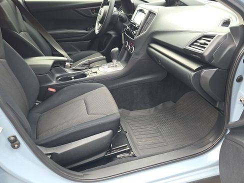 Used 2021 Subaru Crosstrek 2.0i image 9