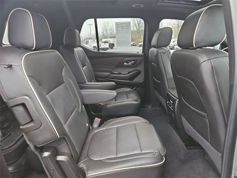 Certified 2023 Chevrolet Traverse Premier w/ LPO, Floor Liner Package image 28