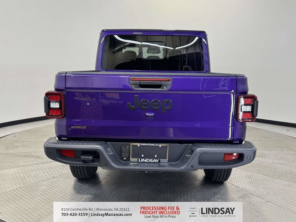New 2026 Jeep Gladiator Sport AWD/4WD image 7