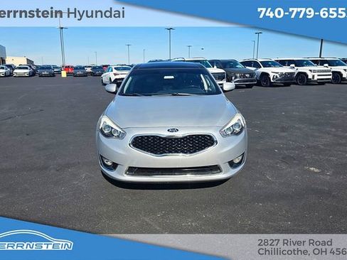 Used 2016 Kia Cadenza Premium image 2
