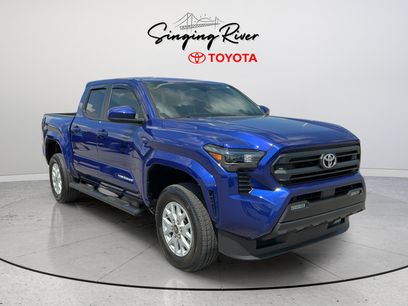 Used 2025 Toyota Tacoma SR5
