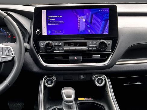 Used 2025 Toyota Grand Highlander FWD image 9