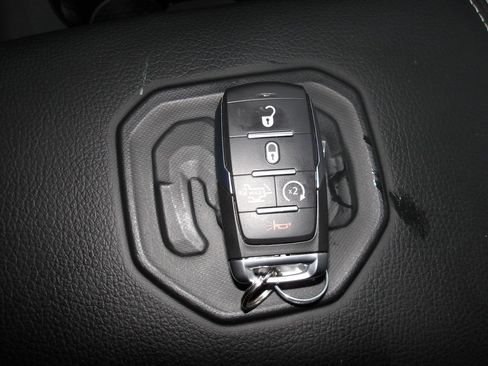 Used 2025 RAM 2500 Laramie image 21