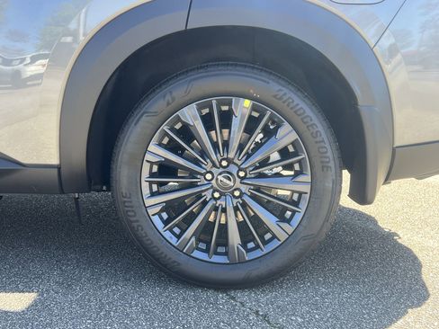 New 2026 Nissan Pathfinder SL image 31