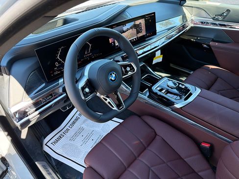 New 2026 BMW 750e xDrive w/ Executive Package image 26