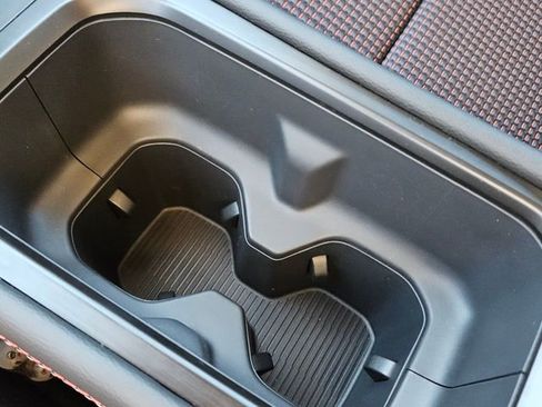 New 2026 Nissan Kicks SR FWD image 23