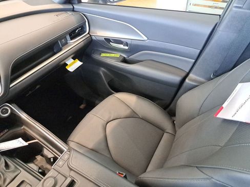 New 2026 Toyota Grand Highlander Nightshade Edition image 14