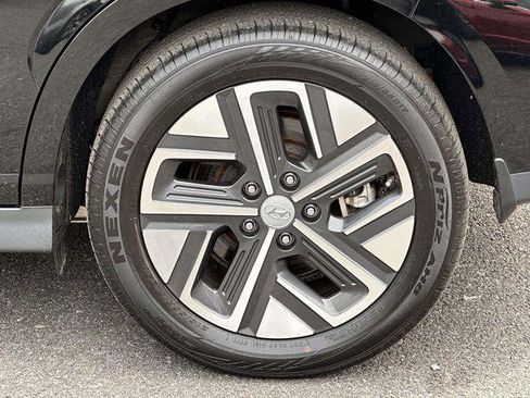 Certified 2023 Hyundai Kona SE FWD image 10