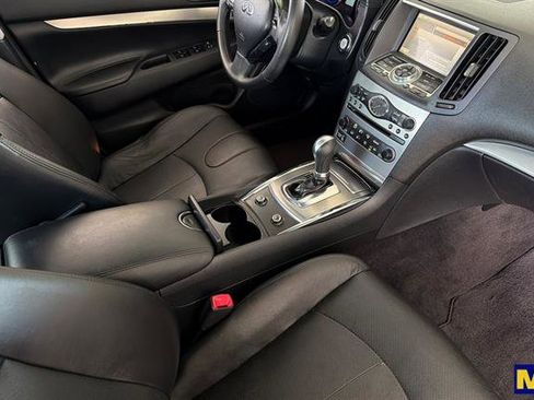 Used 2010 INFINITI G37 Journey w/ Premium Pkg RWD image 18
