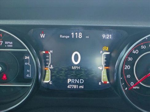 Used 2021 Jeep Gladiator Mojave AWD/4WD image 11