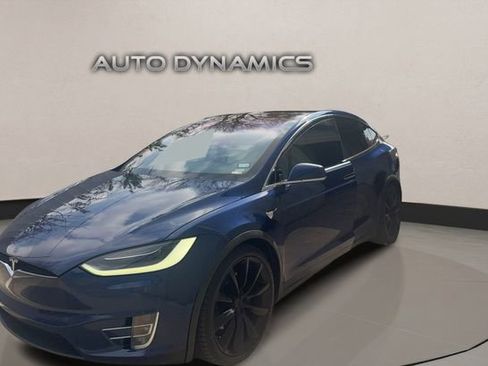 Used 2019 Tesla Model X 75D image 2