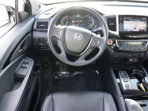 Used 2018 Honda Pilot Elite image 23