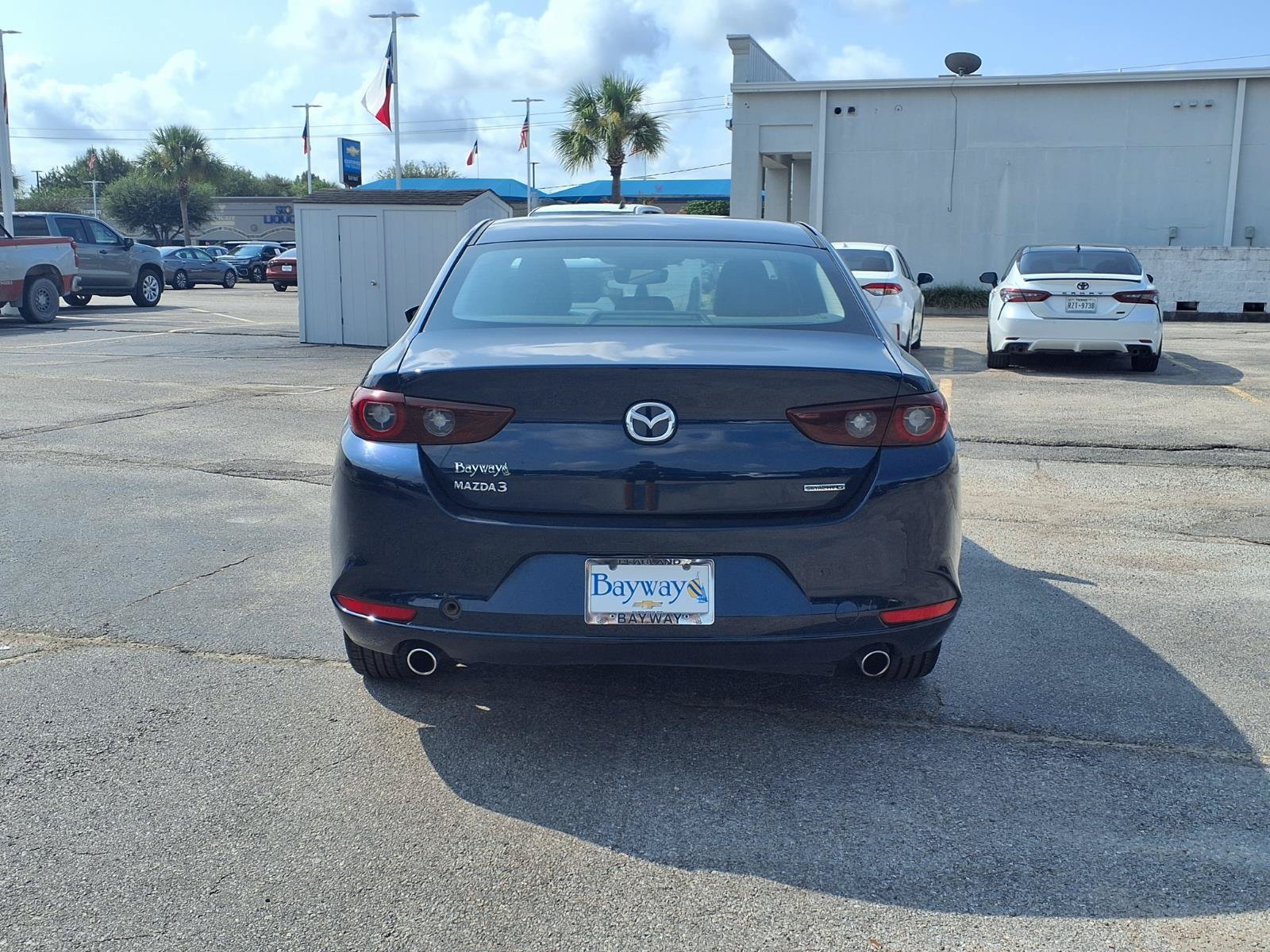 Used 2024 MAZDA MAZDA3 s FWD image 23