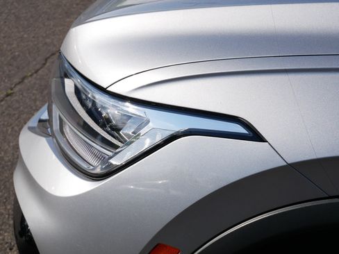 Certified 2023 Volkswagen Tiguan SE R-Line AWD/4WD image 17