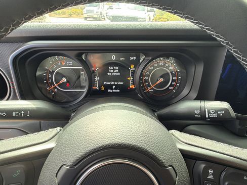 New 2026 Jeep Gladiator Rubicon AWD/4WD image 24