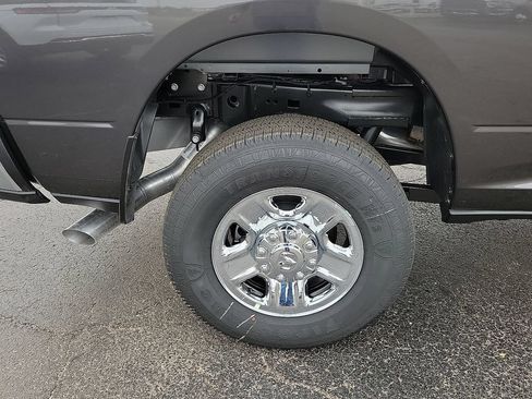 New 2026 RAM 2500 Tradesman AWD/4WD image 8