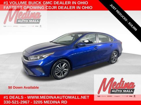 Used 2024 Kia Forte LXS w/ LXS Technology Package FWD image 1