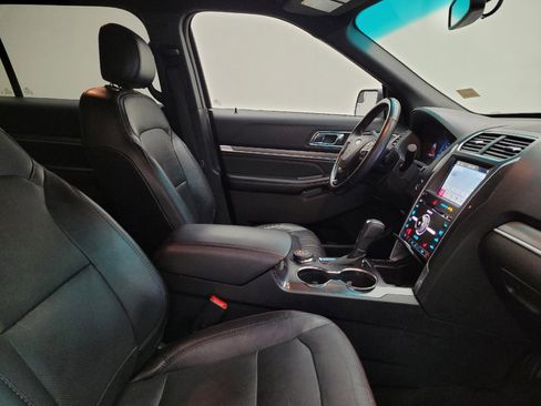 Used 2017 Ford Explorer Sport image 21
