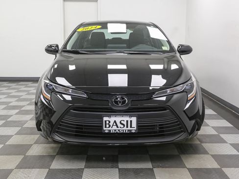Used 2024 Toyota Corolla LE FWD image 3
