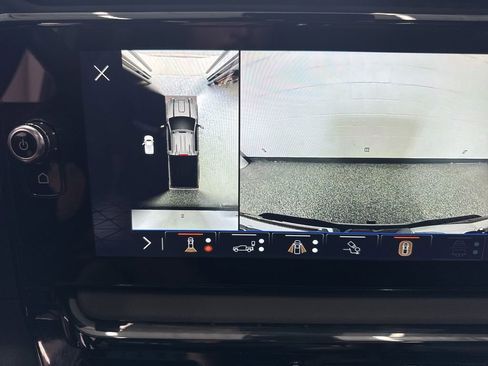 Used 2026 GMC Sierra 2500 AT4 w/ AT4 Premium Plus Package AWD/4WD image 26