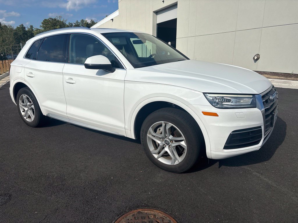 Used 2019 Audi Q5 2.0T Premium w/ Convenience Package AWD/4WD image 3