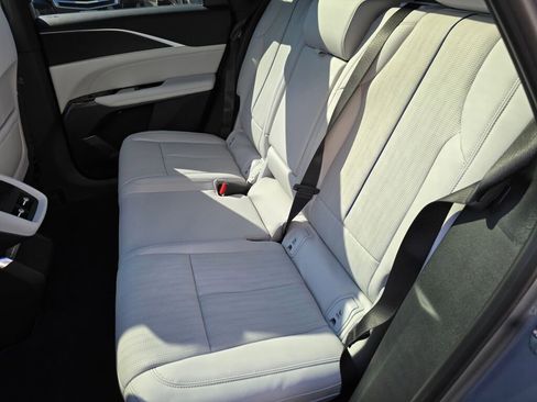 New 2026 Cadillac Lyriq Luxury image 18