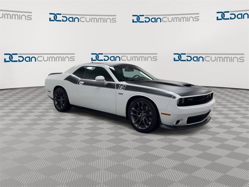 Used 2020 Dodge Challenger R/T Scat Pack w/ T/A Package image 2